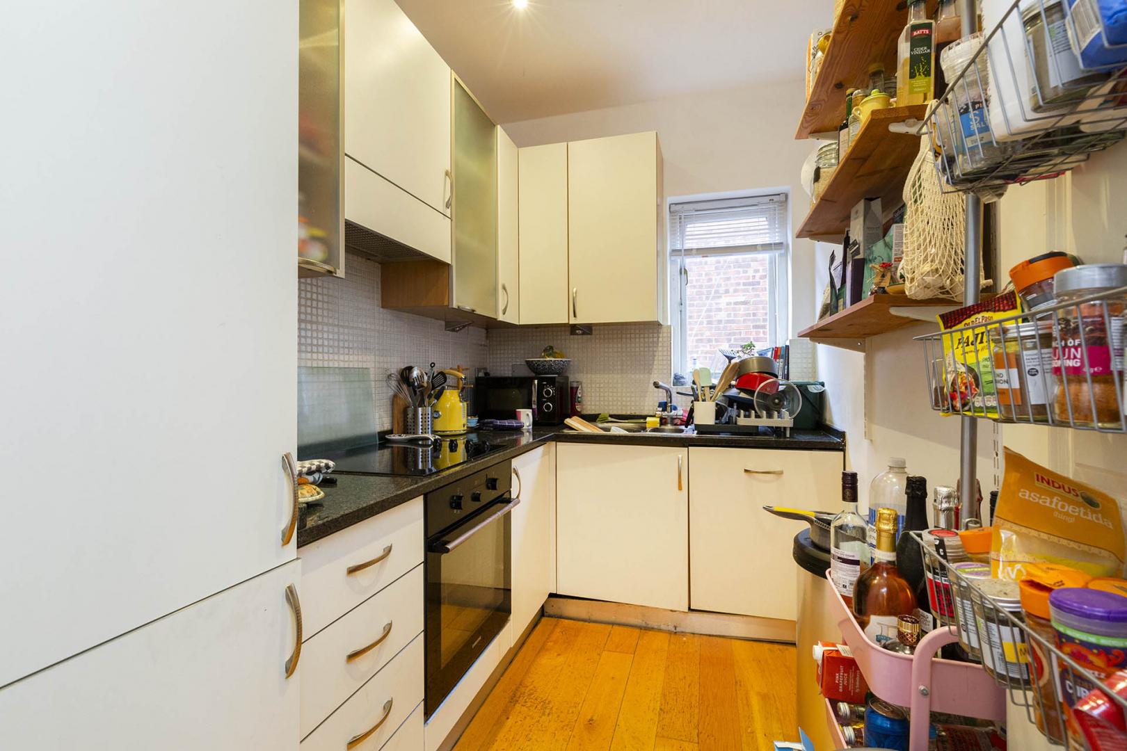 Modern Apartment with Private Roof Terrace Ebbsfleet Road , Kilburn